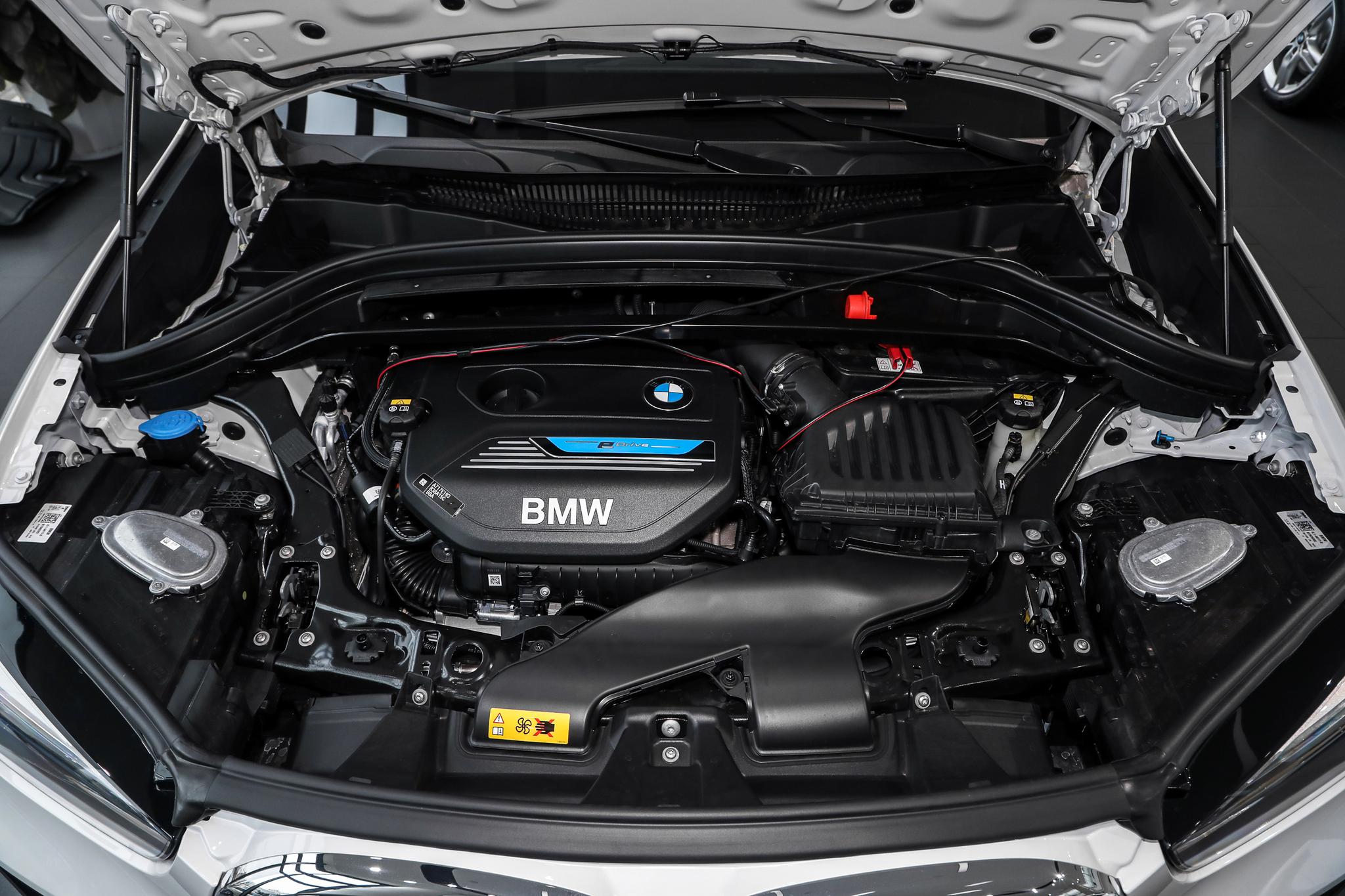 BMW X5 PHEV maintenance cost analysis, is the cost of use high? iMedia