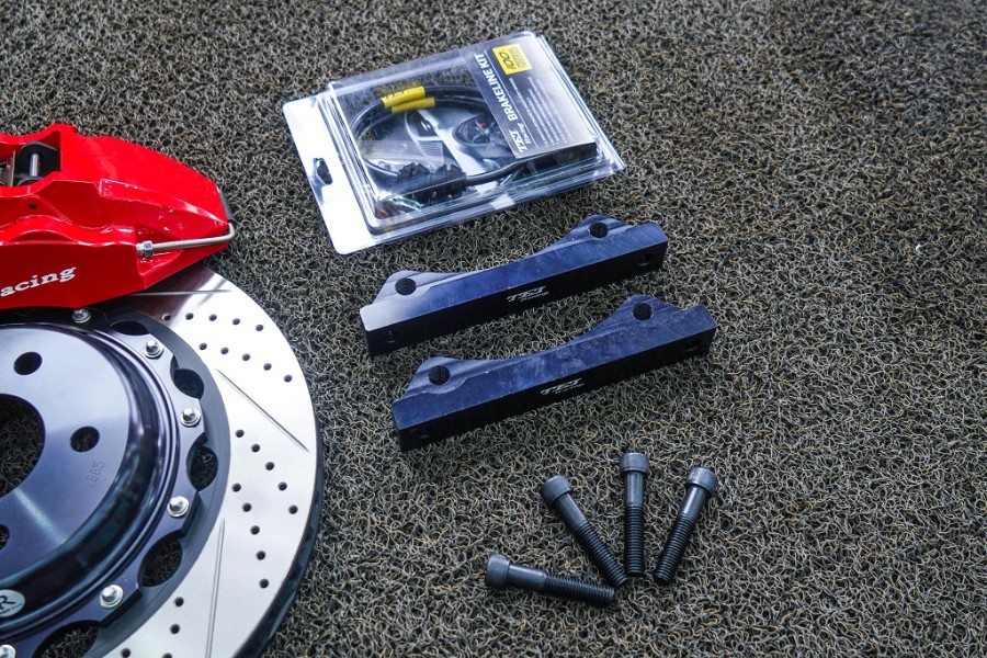 Brake calipers, MercedesBenz C200L modified TEI Racing P60ES street performance brake caliper
