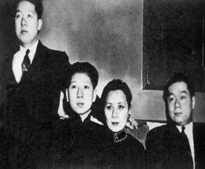 In 1946, Kong Lingjun was molested by Long Yun's son. The two sides ...
