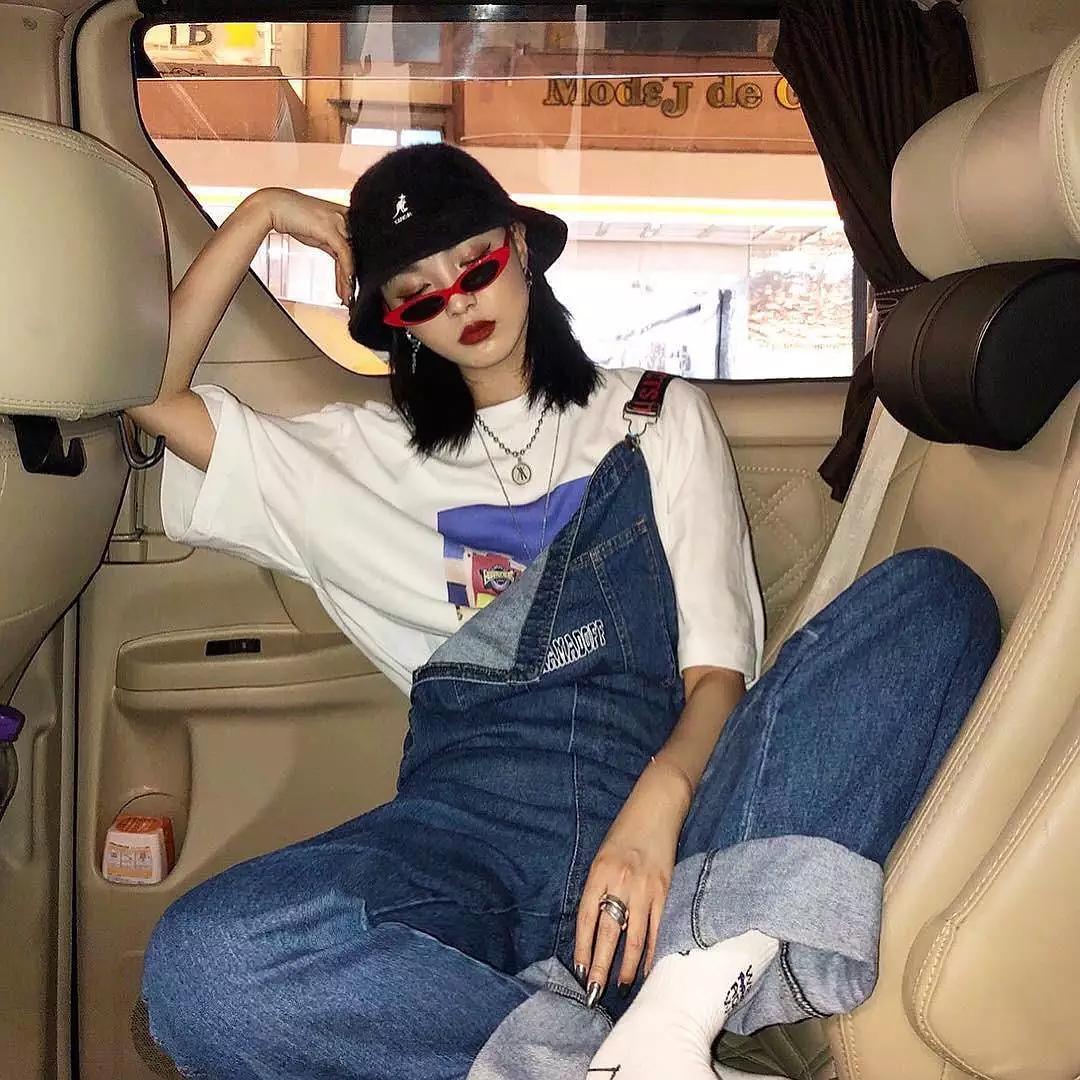 What is "straight men's aesthetic", what straight men like to wear, do