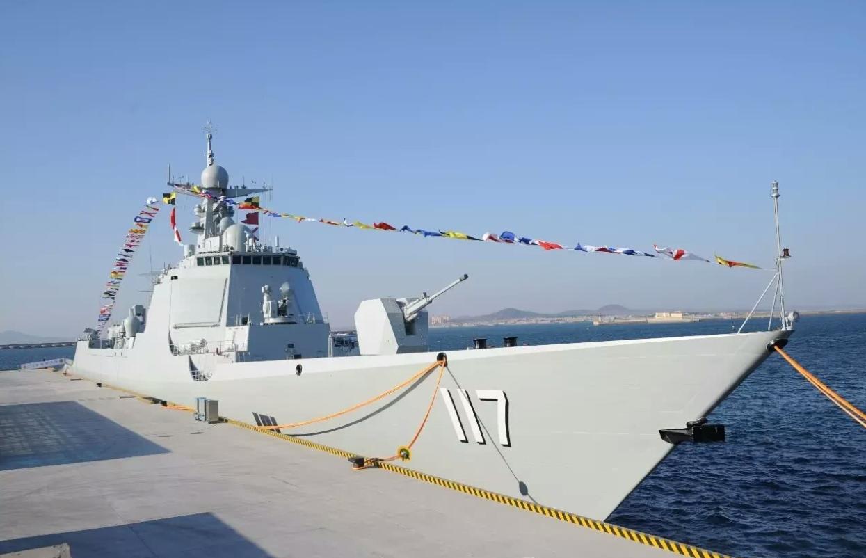 The Chinese Type 052DL Destroyer Is Here, With A New Type Of Fly ...