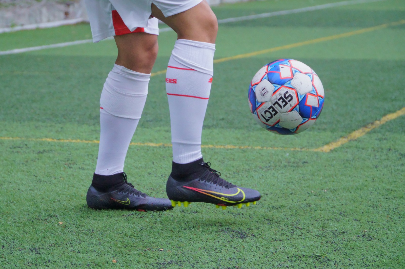 superfly 8 on feet