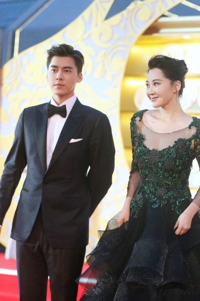 The male god harvester Xu Qing and Yang Yang Wu Yifan Peng Yuyan Li ...