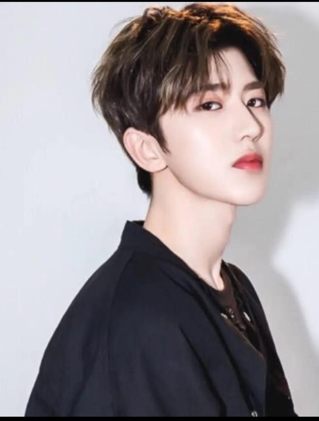 Cai Xukun's beautiful pictures - iMedia