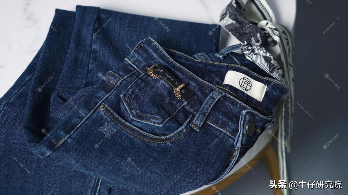 Top Ten Brands of Women's Jeans iMedia