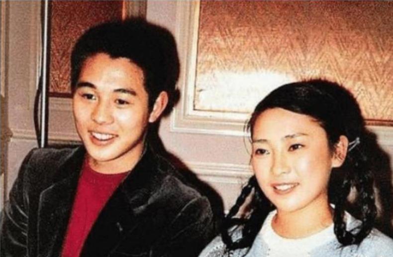 Why would Huang Qiuyan prefer to keep a cold face than divorce Jet Li?Jet Li  tears up old feelings in a word - iMedia