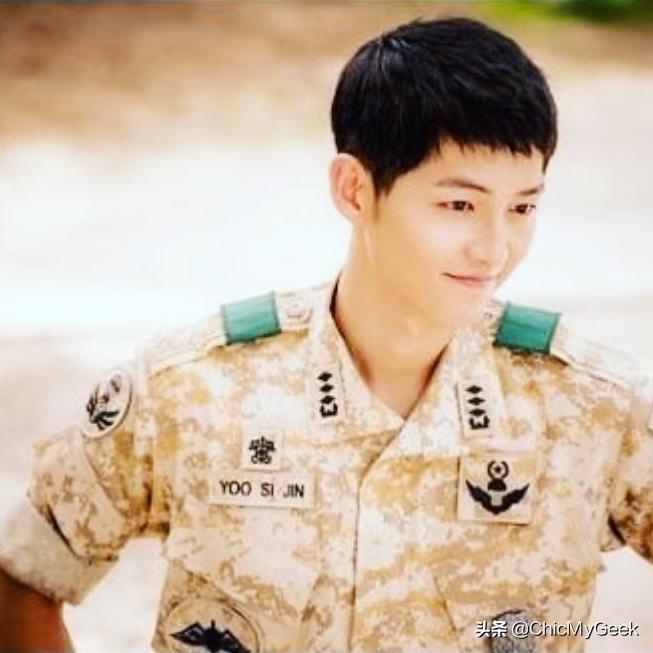 Song Joong Ki makes his debut with 9 classic character groups!Captain ...