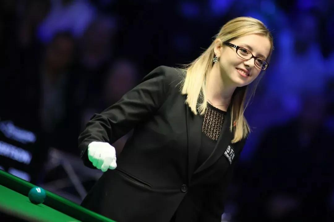 Goddess Snooker Female Referee - iMedia