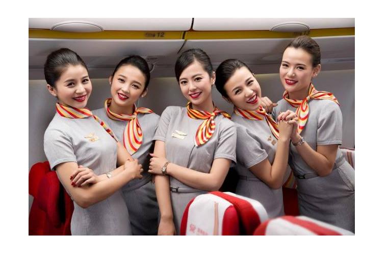 I finally know why flight attendants wear skirts. These 3 reasons are very reasonable. iMedia