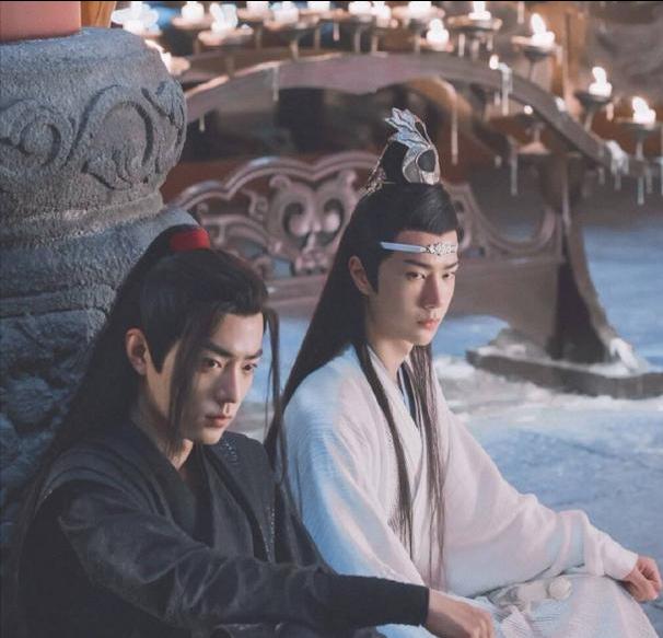 Xiao Zhan and Wang Yibo sang 