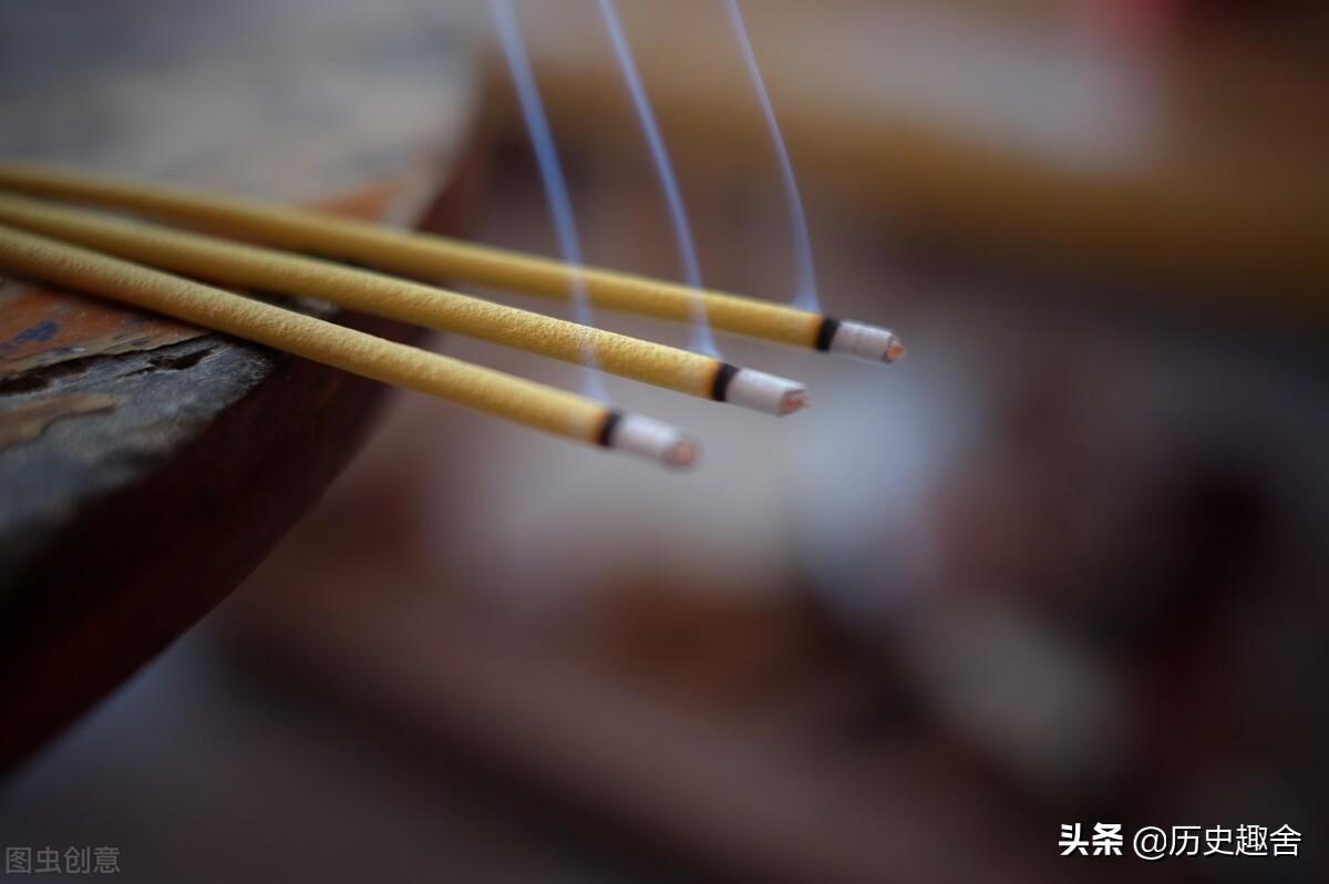 Why do I have to burn three sticks when burning incense?What does