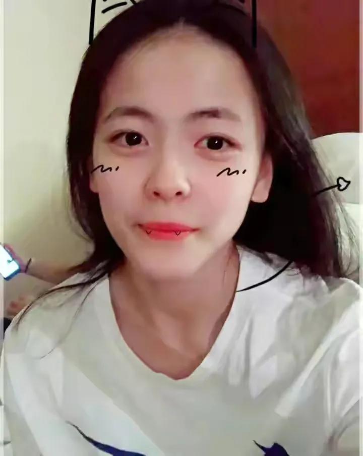 女装可甜 男装可盐 女篮杨舒予爆红 球迷直言可以和自己谈恋爱 资讯咖