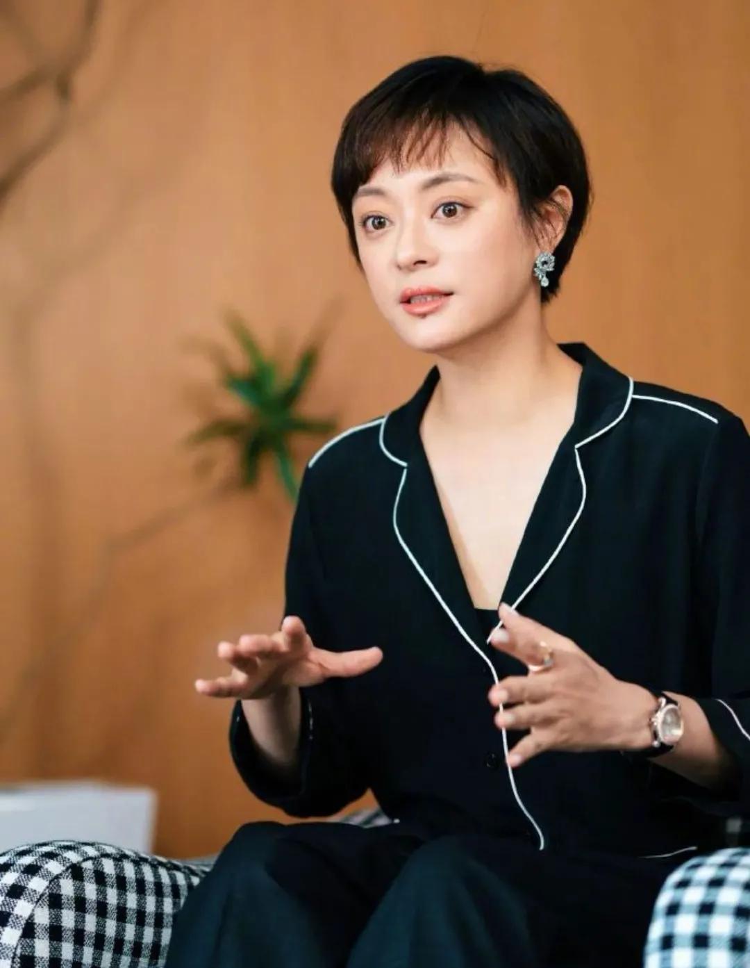 A Fool (一個勺子) | ABLAZE IMAGE / 光在影像, image size:1080x1393