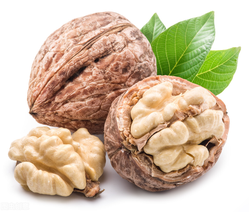Walnuts can be made into such a delicious dish, which can nourish blood