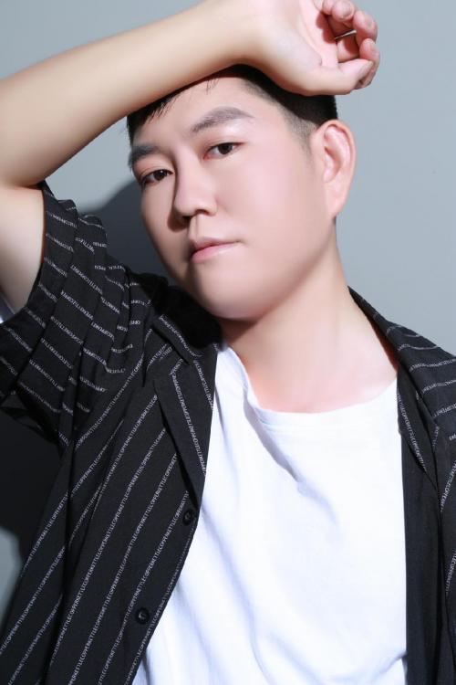 Yang Xiong comprehensively expands his acting career and plans a new ...