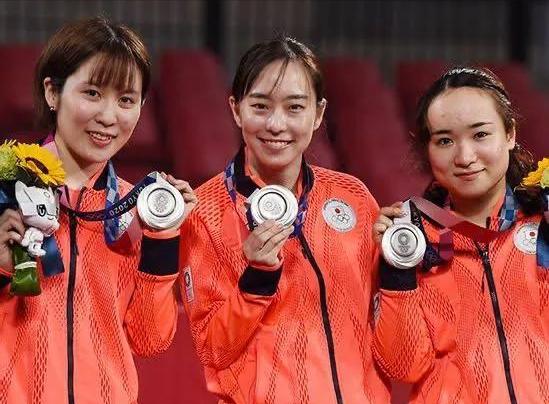 The Japanese womenu0027s table tennis team lost to China in the final 