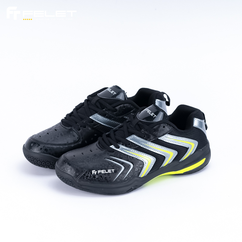 How important is a good pair of badminton shoes to the body iMedia