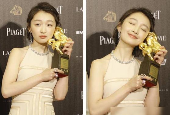 31-year-old Zhou Dongyu was accidentally encountered in Singapore. She is  as tall as 170cm and glowing without makeup! - iNEWS