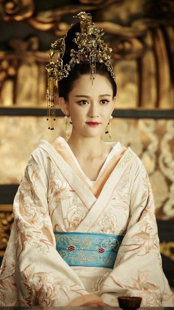 Success is lonely, and failure is lonely.The Influence of Empress Dugu ...