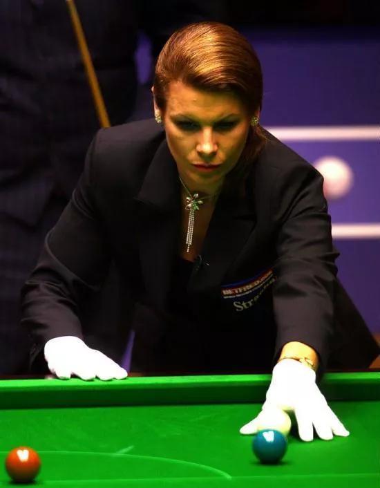 Goddess Snooker Female Referee - iMedia