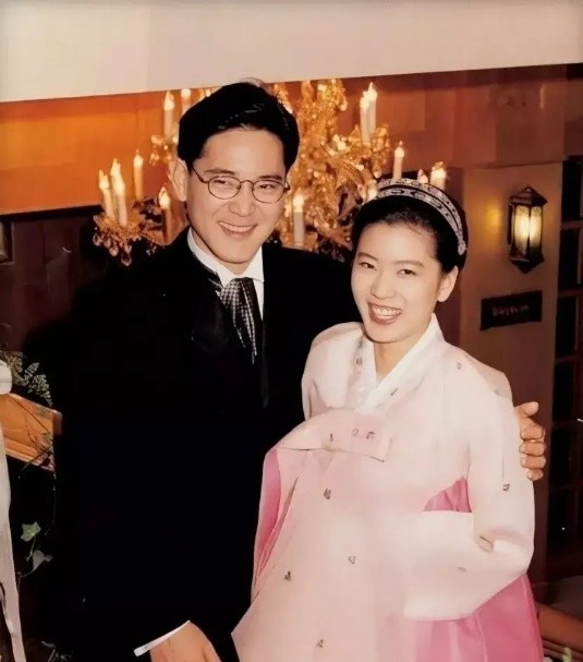 林世玲 前夫三星太子李在镕 男友 鱿鱼游戏 李政宰 人生赢家 资讯咖