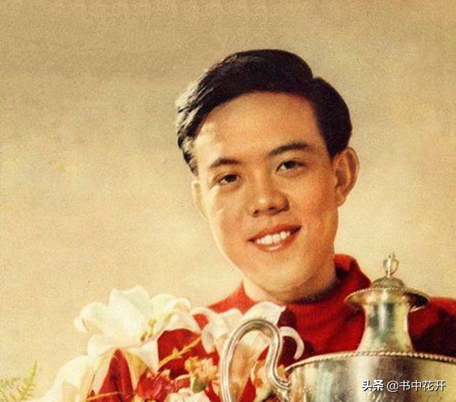 Rong Guotuan A generation of stars quietly fell and became a tragic