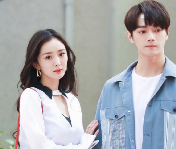 Yang Mi S New Drama Reuters Exposed Kissing Xu Kai Was Shy And Laughing But I Was Attracted By The Height Difference Between The Two Minnews