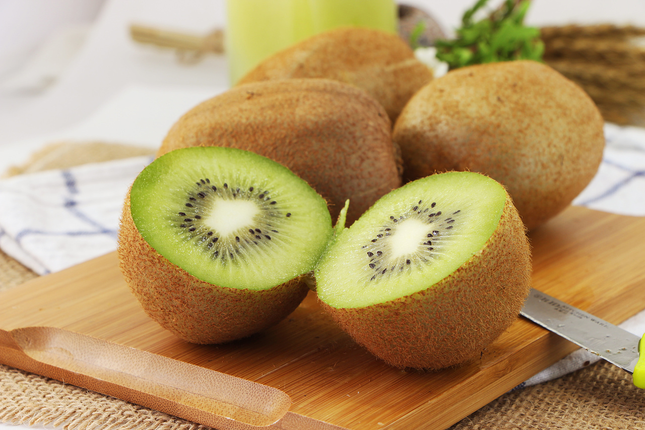 In order to recover quickly, patients with vitiligo should eat less or