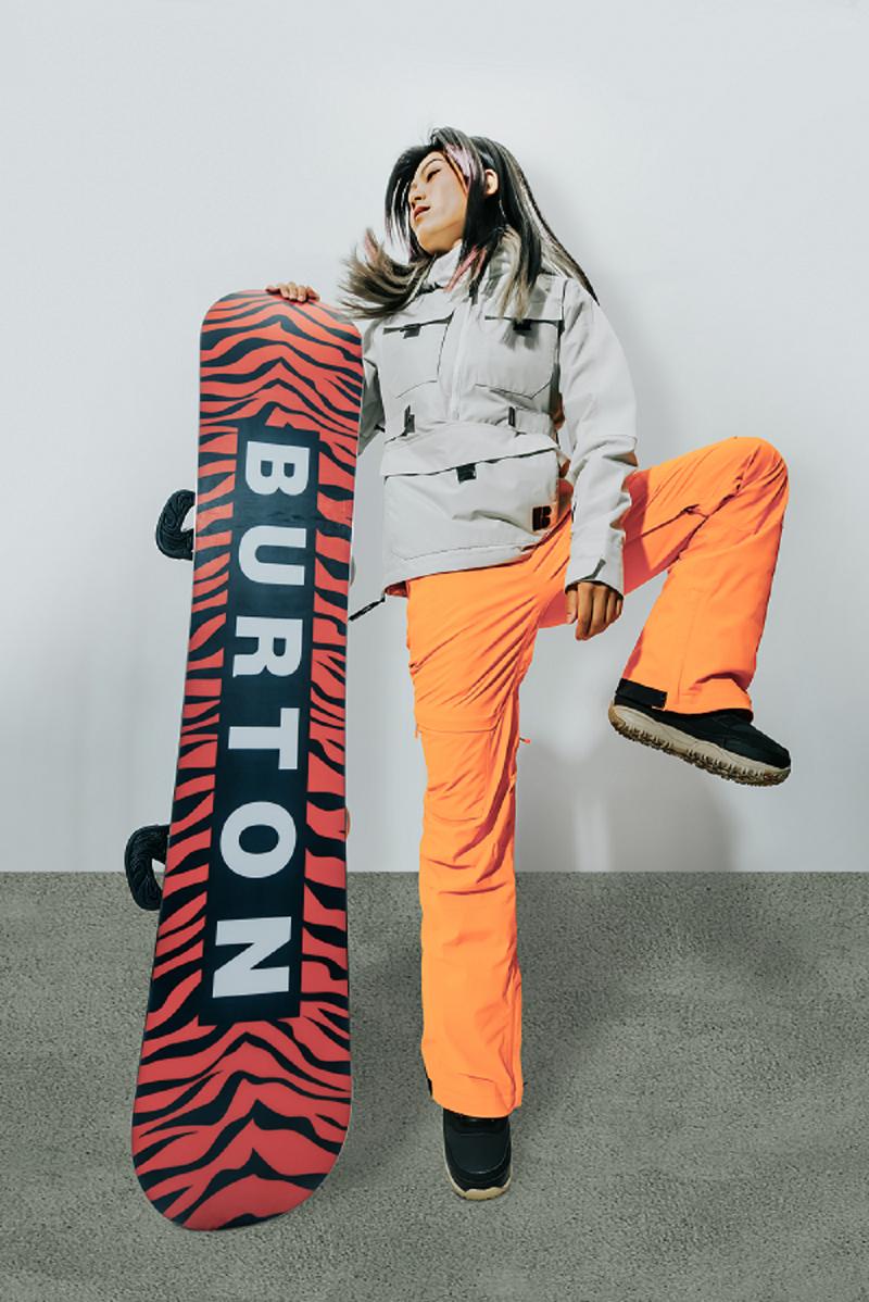 BURTON's first Chinese limited snowboard, TYGRA SNOWBOARD, debuted on