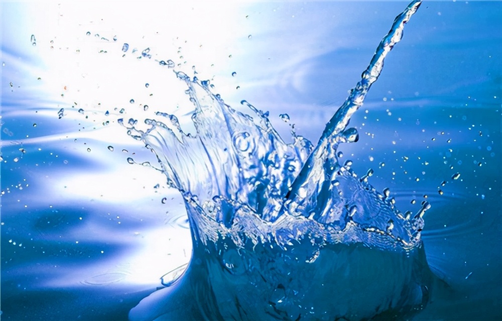 He invented a waterboiling car, claiming that 83 liters of water can