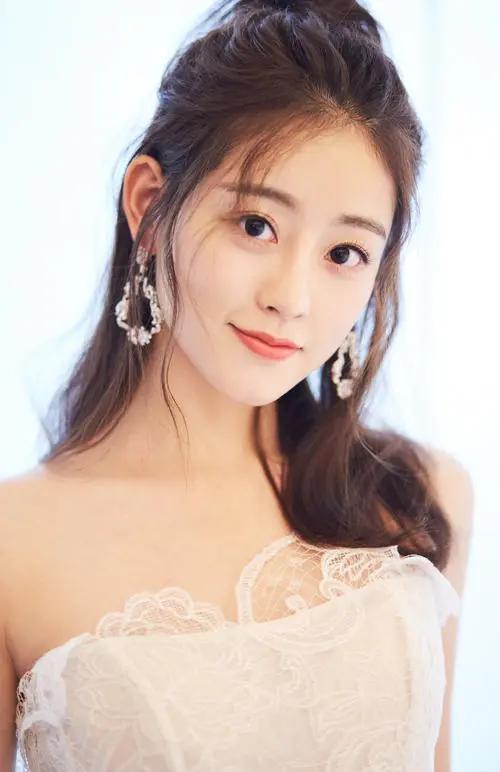 Who is the most beautiful Zhou Zhiruo in your heart - iMedia