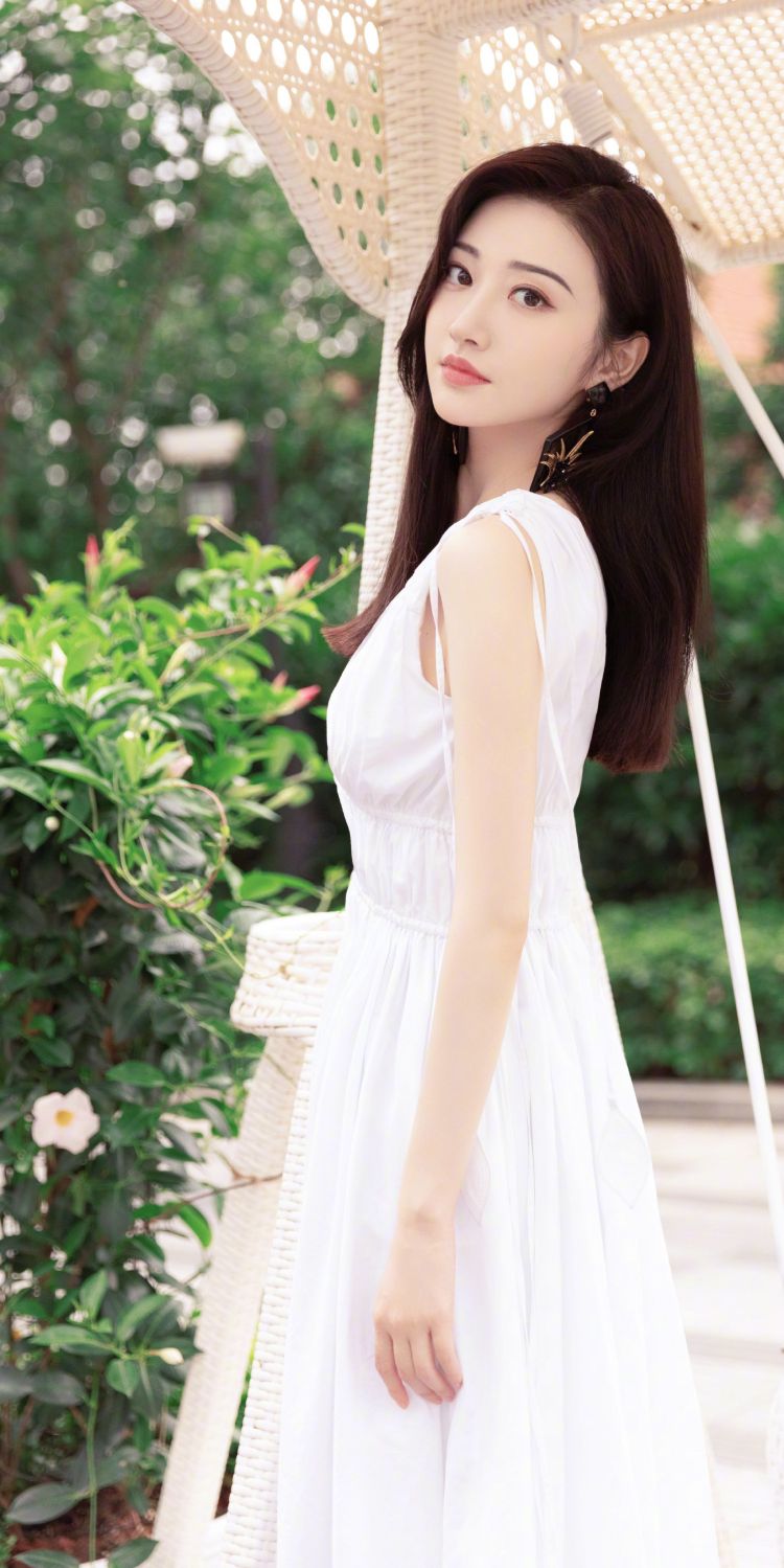 Jing Tian white deep v dress photo, Jing Tian sun white dress photo ...