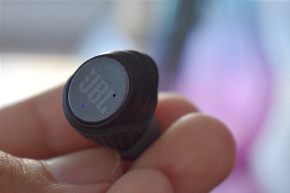 Novel appearance, excellent sound quality, hands-on experience with JBL ...