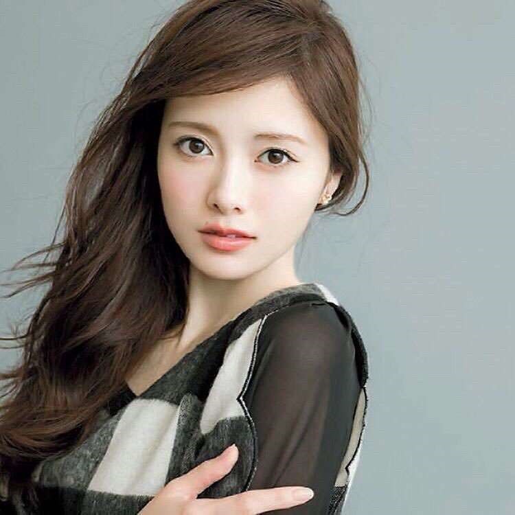 想拥抱的女性名人排行榜top10 第1名是那个大人气女演员 Mp头条