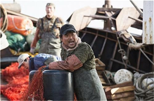 Realistic Battle Royale at Sea: Lu Rongyu No. 2682 Massacre - iMedia