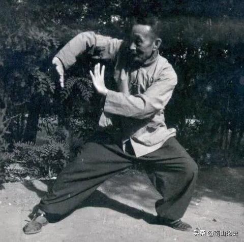 Talking about Liu Fengcai's martial arts accomplishments, Mr. Gao ...