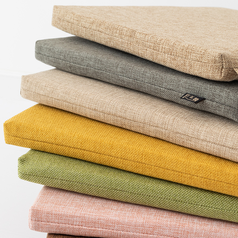 Create a fivestar hotel dining atmosphere, starting from these points