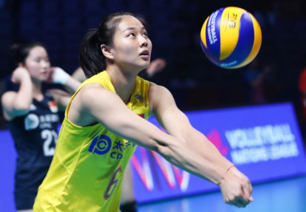 The Chinese women's volleyball team is short of talents!Li Yao is hard ...