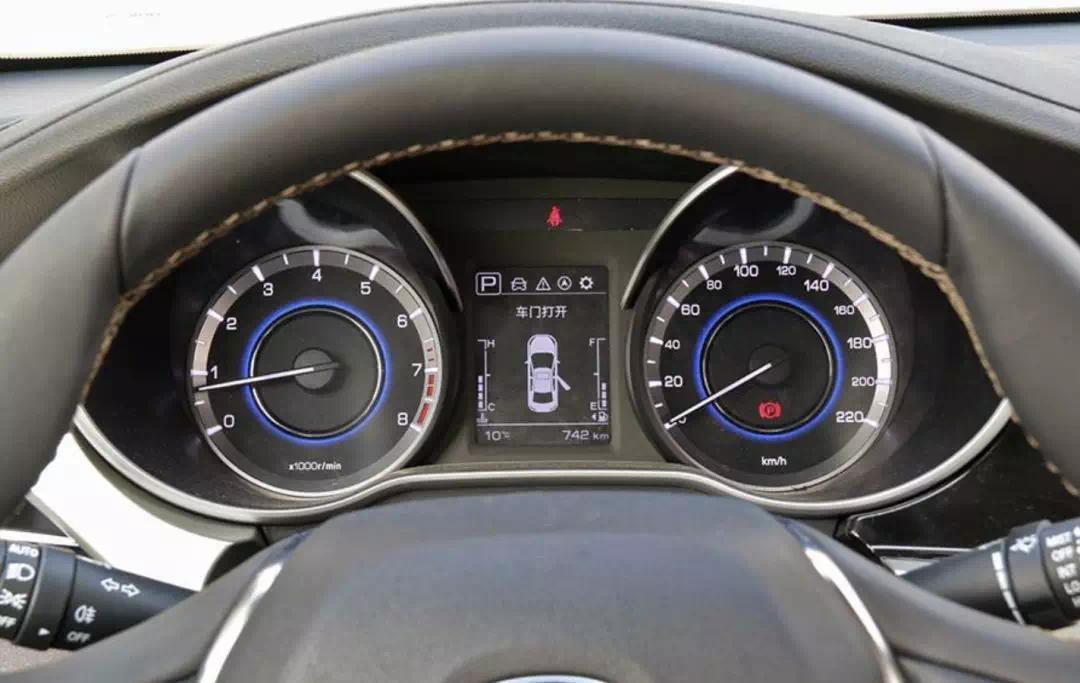 What is the difference between 6AT and 8AT gearboxes?Which is more fuel