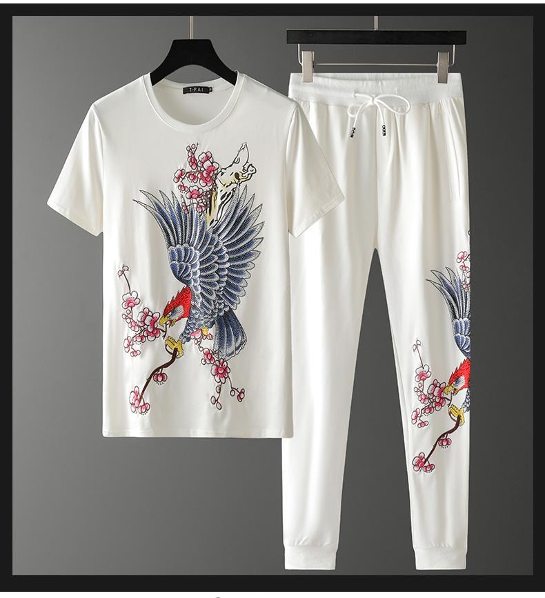 What is the difference between cheap and expensive cotton tshirts on the market?Why is it two