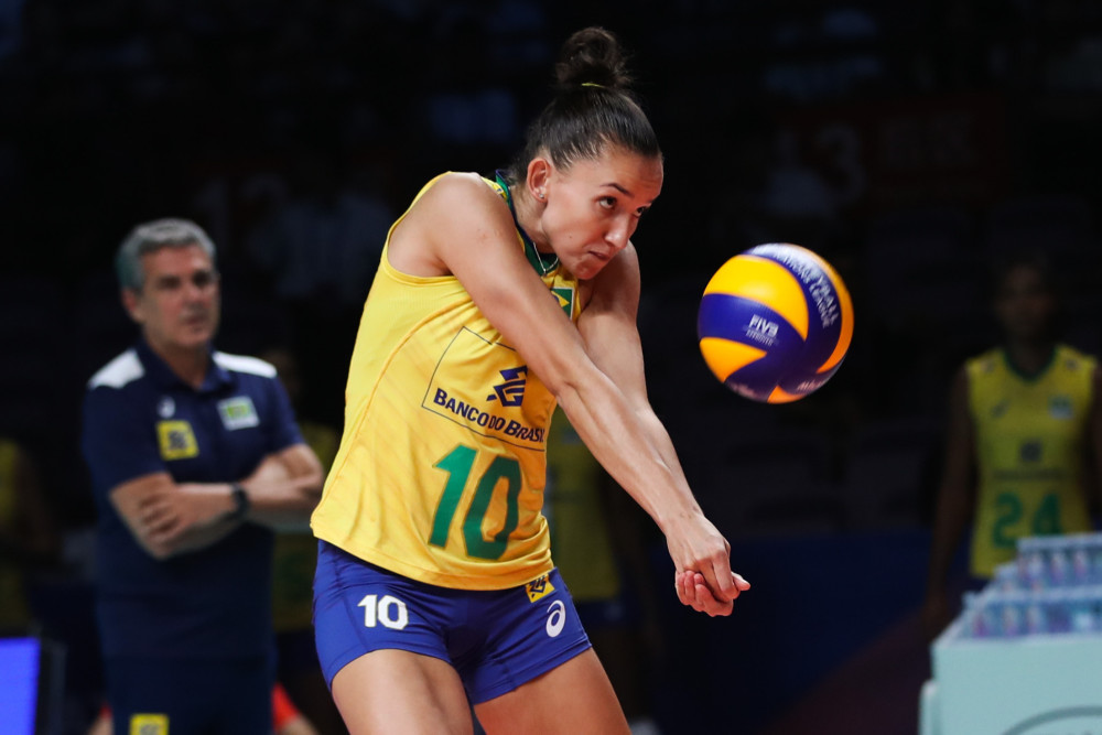 The Brazilian women's volleyball team announced the list of 12 Olympics ...