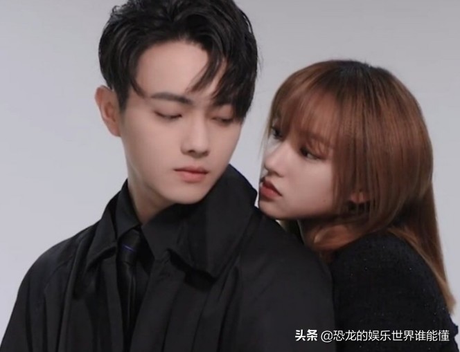 The photos of Cheng Xiao and Xu Kai flowed out of the two new dramas ...