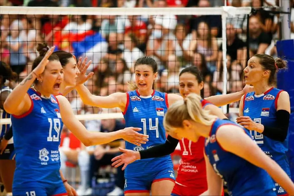 今晚12点直播 意大利女排翻身之战 奥运前最后一场排球直播 资讯咖