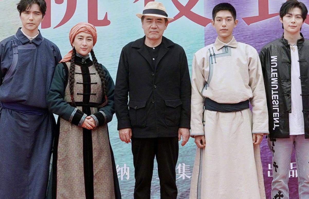 Ding Chengxin's first film is finalized, with the great director Er ...
