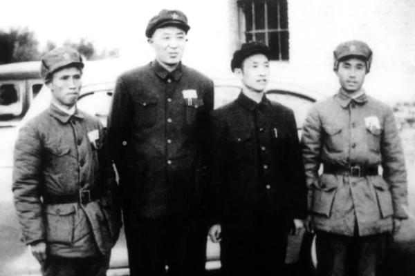 The founding general Luo Ruiqing, who treated a disease abroad, died ...