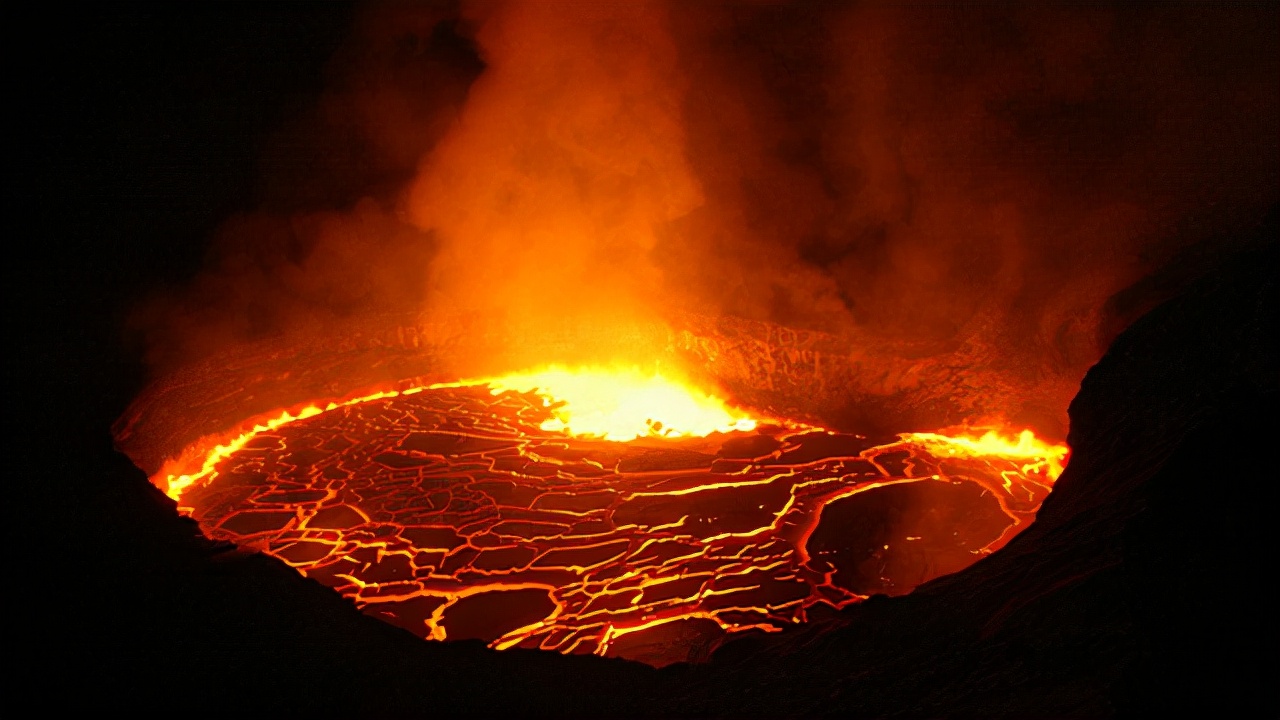 Why can't we destroy garbage by throwing it into a volcano? iMedia