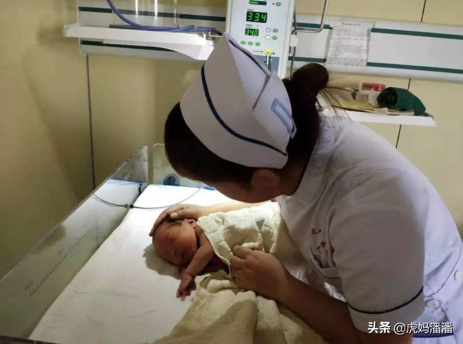 Severe milk choking may lead to death, baby choking milk, the correct