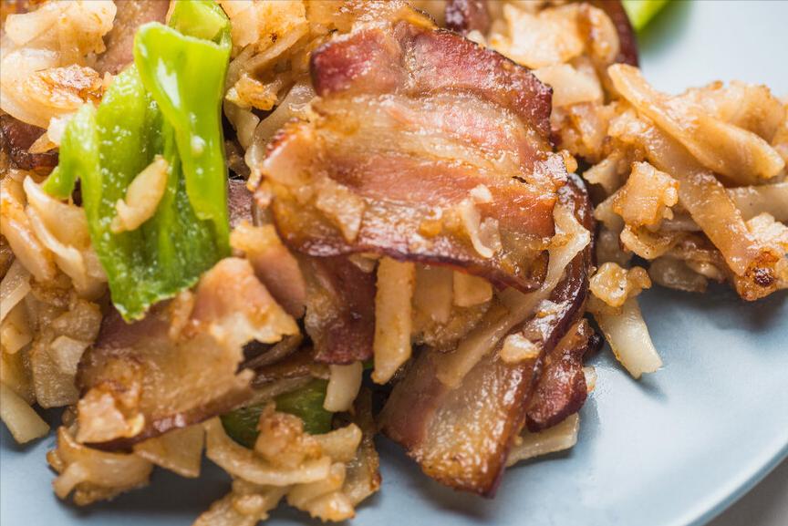 Fried bacon, don't put it directly in the pot, do 2 more steps, the