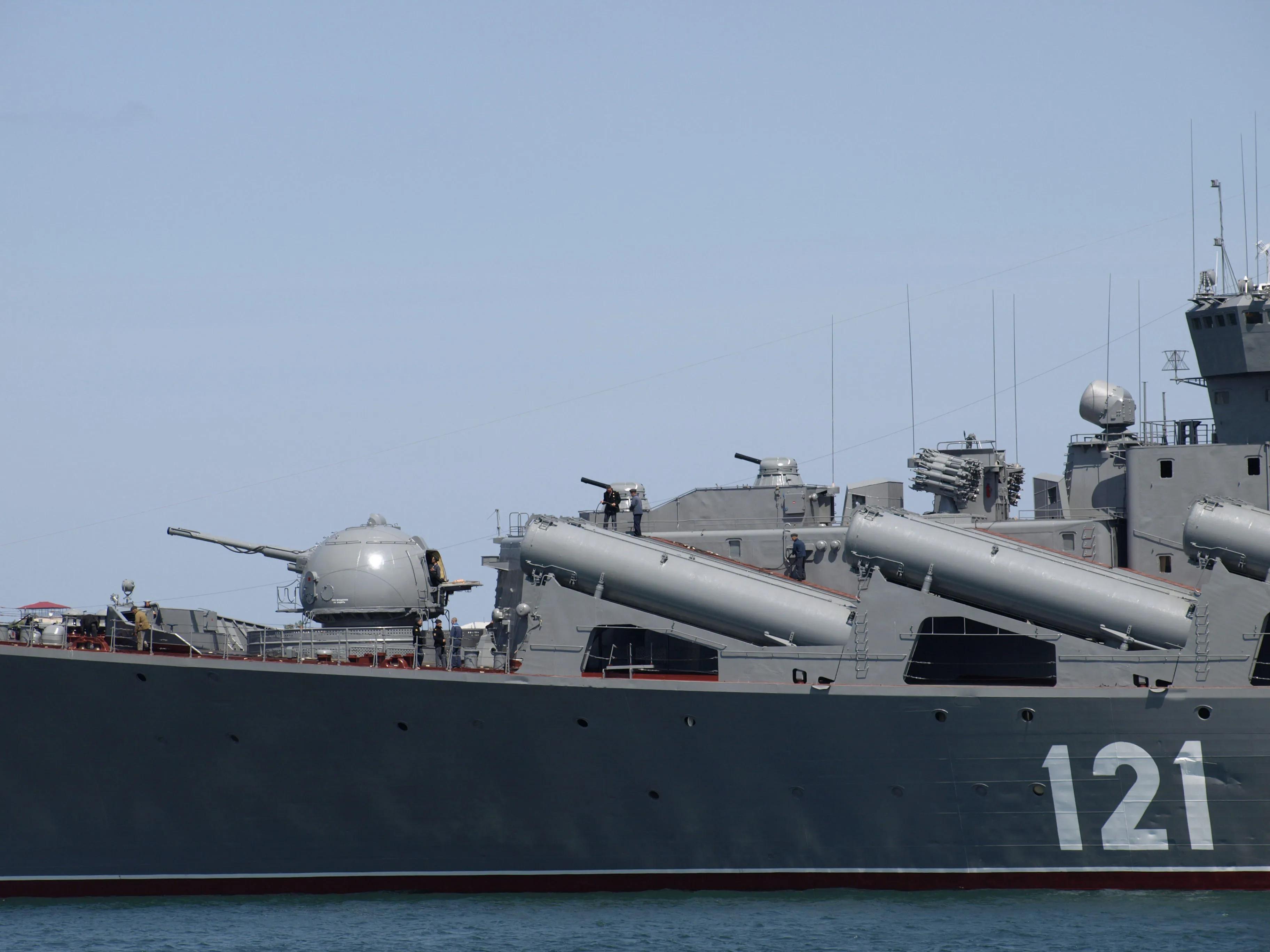 Atlas of AK130 naval guns (64 pictures) iMedia