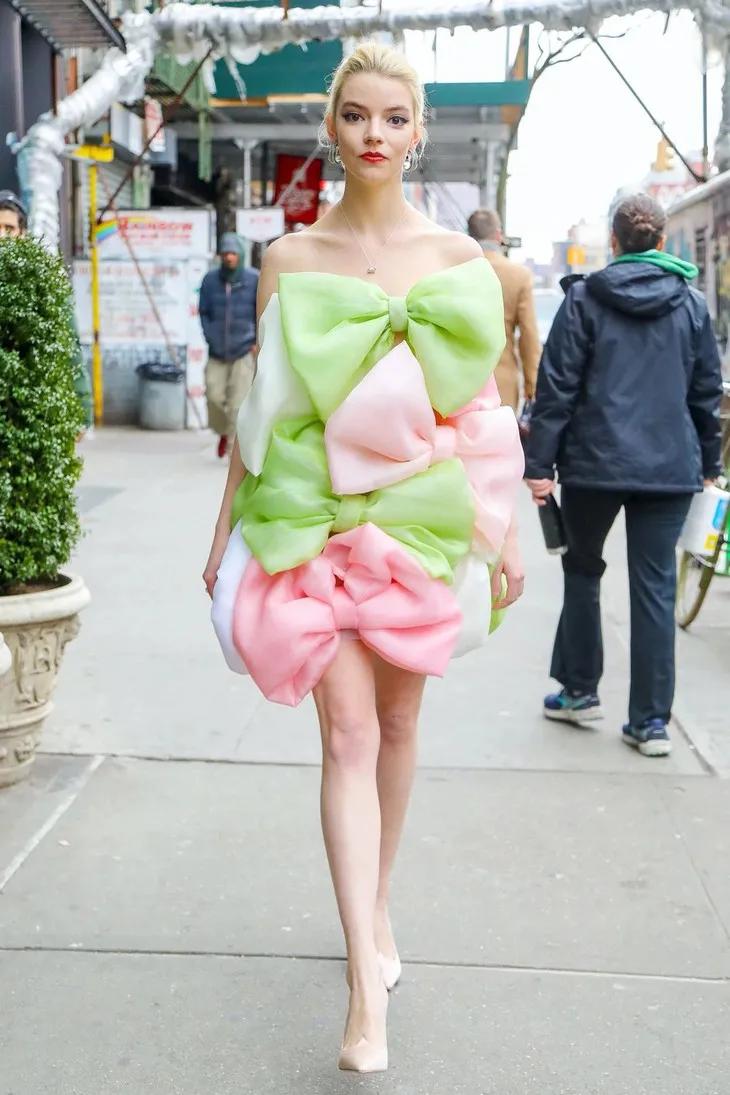 Anya Taylor Joy Is Down Learn How To Dress With Her IMedia